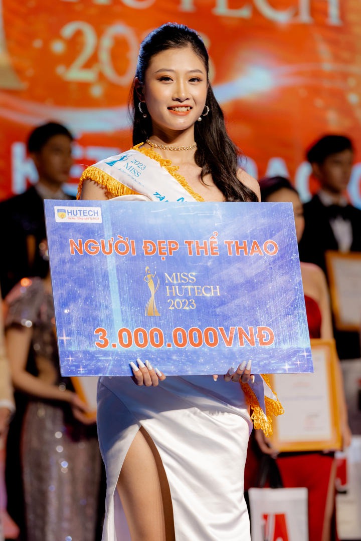Nữ sinh Nguyễn Thị Tuyết Nhung đăng quang Hoa khôi Miss 13WIN13 2023 357