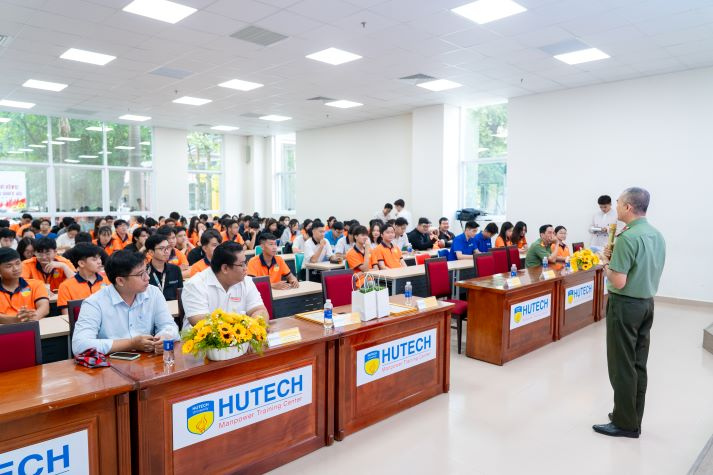 13Win 21 link không chặn 13WIN13 nâng cao nhận thức về ma túy, thuốc lá điện tử và lối sống học đường an toàn 8