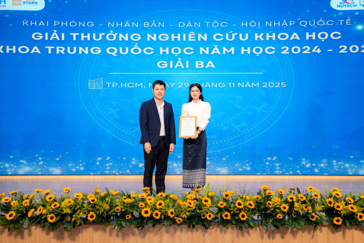 “Khai phóng - Nhân bản - Dân tộc - Hội nhập quốc tế”: bốn trụ cột cho năm học mới của Www 13Win one trang web chính thức 78