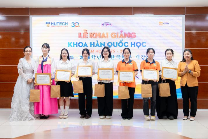 Khoa Hàn Quốc học chào đón tân Tải app 13Win khóa 2025, khởi đầu hành trình hội nhập và phát triển toàn cầu 92