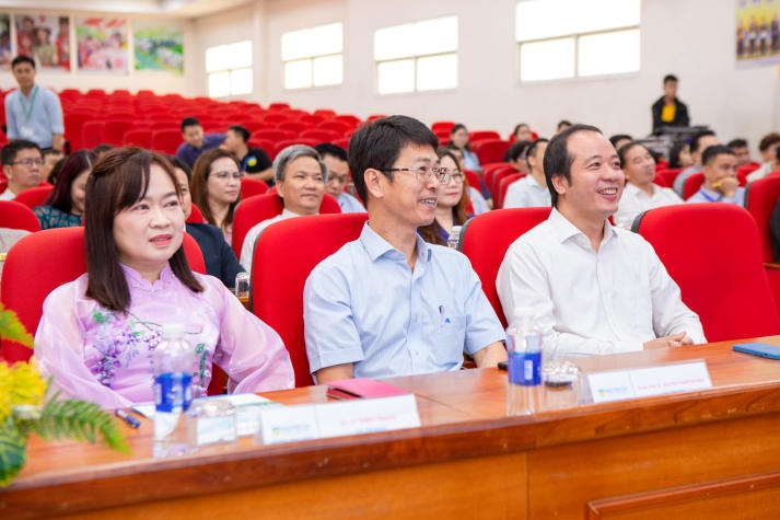 [Video] Bế mạc đánh giá ngoài 4 chương trình đào tạo trình độ Đại học theo tiêu chuẩn AUN-QA tại 13WIN13 32