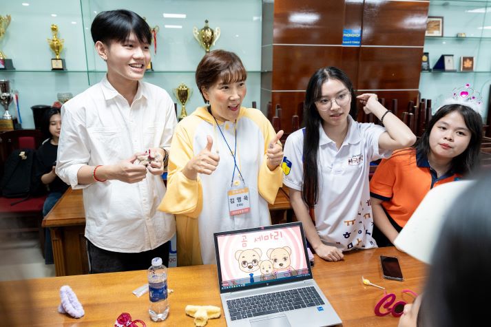 [Video] Khám phá không gian văn hoá “xứ sở kim chi”, Tải app 13Win 13WIN13 trải nghiệm nhiều hoạt động thú vị 91