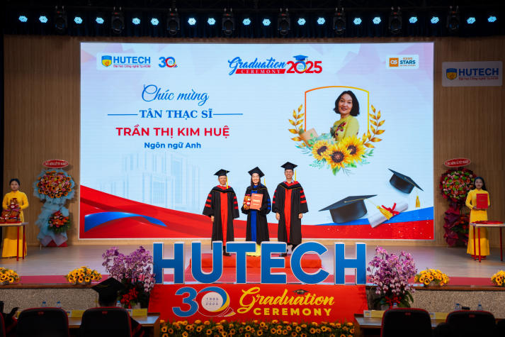 [Video] Những khoảnh khắc tri ân đầy tự hào tại Lễ trao bằng 13Win13 link đăng nhập đợt 2/2025 13WIN13 112