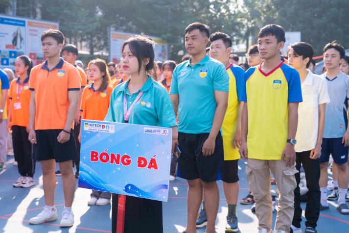Gen Z Sòng Bài Trực Tuyến 13win.Com 13WIN13 "cháy" hết mình tại Hội thao 43
