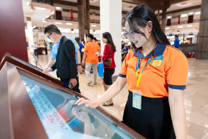 13Win 21 link không chặn Khoa Tài chính - Thương mại khám phá hành trình phát triển của dòng tiền tại Sòng Bài Trực Tuyến 13Win.com Nhà nước Việt Nam 45