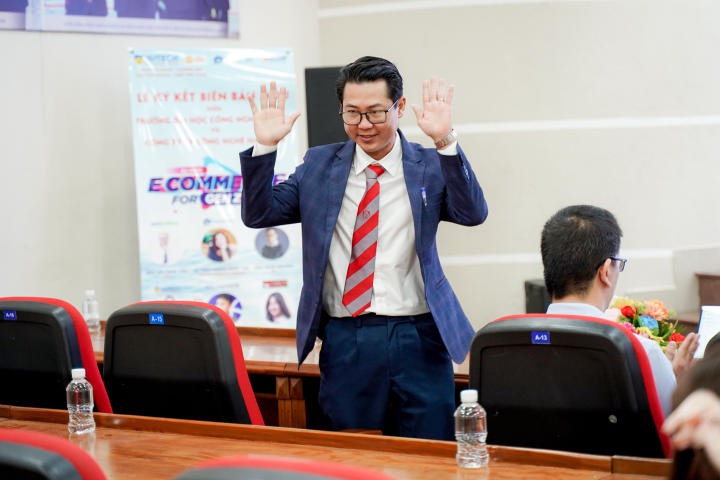 13WIN13 ký kết MOU với Công ty Cổ phần Công nghệ HARAVAN và tổ chức hội thảo về Thương mại điện tử 99
