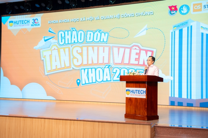 Khoa Khoa học Xã hội và Quan hệ Công chúng thắp lửa đam mê, chào đón thế hệ tân Tải app 13Win năng động và sáng tạo 32