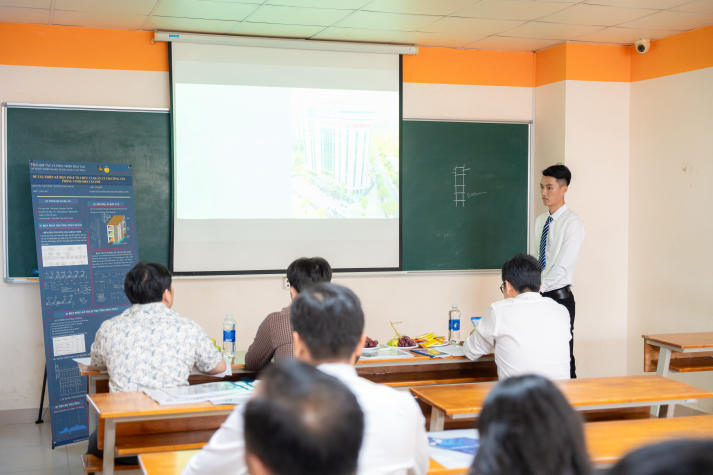 Học viên ngành Quản lý xây dựng chương trình đào tạo từ xa thể hiện bản lĩnh tại buổi bảo vệ đồ án 13Win13 link đăng nhập 75