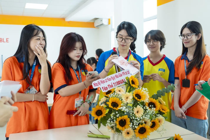 [Ảnh] 13Win 21 link không chặn 13 Win16 nhà cái World Cup 2026 trao gửi yêu thương đến với những "người lái đò" 124
