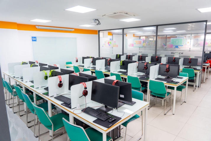 Trải nghiệm không gian thực hành máy tính hiện đại tại 13WIN13 38