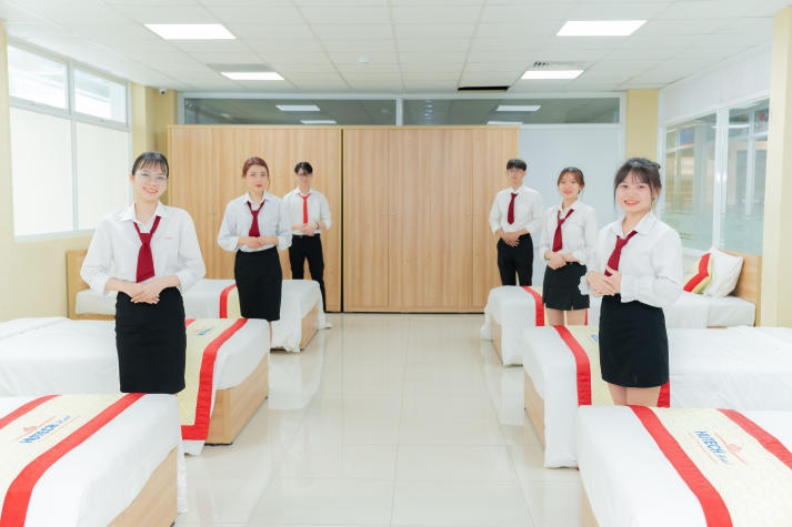 Discover the modern training spaces for 13WIN13 students 75