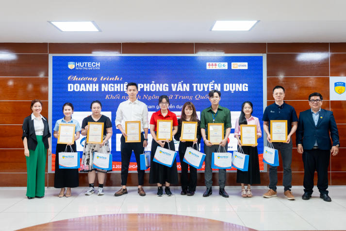 13Win 21 link không chặn Www 13Win one trang web chính thức tham gia phỏng vấn trực tiếp cùng nhà tuyển dụng 54