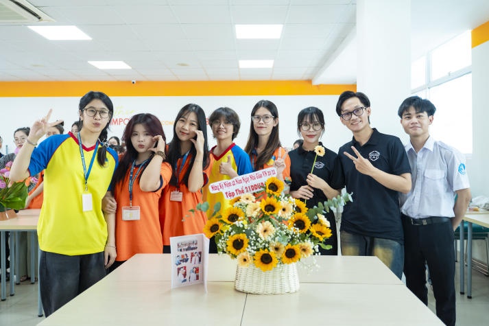 [Ảnh] 13Win 21 link không chặn 13 Win16 nhà cái World Cup 2026 trao gửi yêu thương đến với những "người lái đò" 155