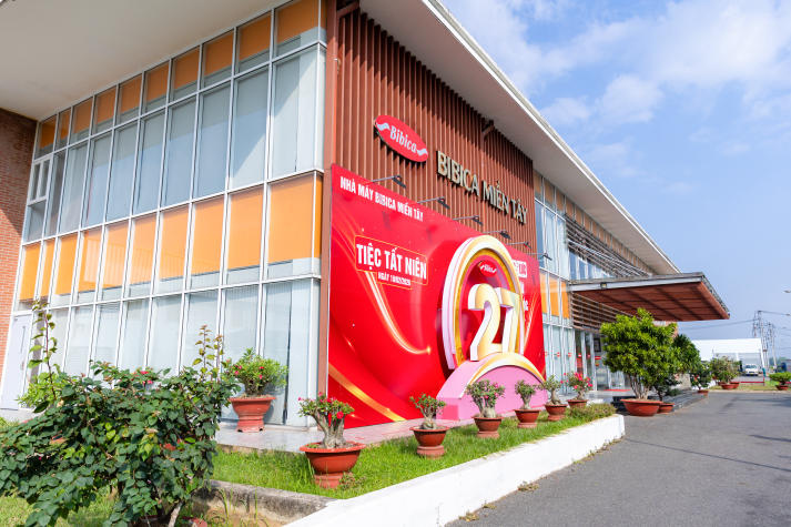 13Win 21 link không chặn Công nghệ thực phẩm khám phá "bí mật" bánh bông lan Hura tại Nhà máy Bibica Miền Tây 51