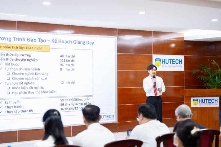 Tự hào khoác lên mình áo Blouse trắng, tân Tải app 13Win 13 Win16 nhà cái World Cup 2026 sẵn sàng bước vào hành trình mới 80