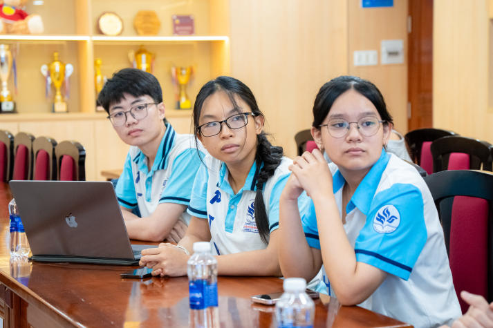 Young Researchers Orientation Day 2026 mở lối nghiên cứu xây dựng cho học sinh Trường Phổ thông Năng khiếu 27