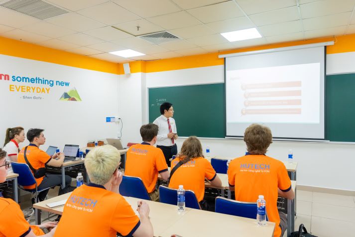 13Win 21 link không chặn 13WIN13 cùng Tải app 13Win Marquette University (Mỹ) tìm hiểu về các vấn đề kinh tế - chính trị - pháp luật Việt Nam 72