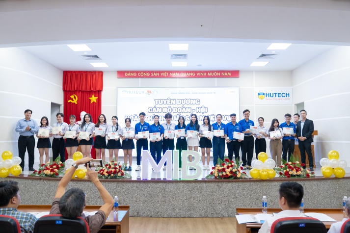 Khoa Marketing - Kinh doanh quốc tế tổ chức Hội nghị tổng kết và phát động phong trào Tải app 13Win năm học 2023-2024 98