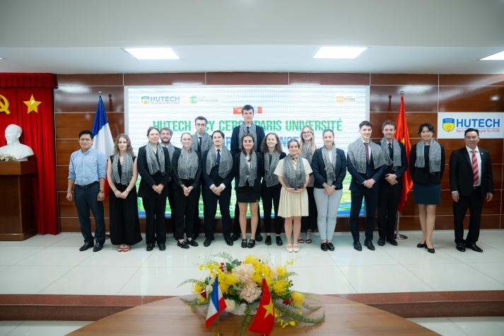 13Win 21 link không chặn Đại học CY Cergy Paris (Pháp) sôi nổi trải nghiệm văn hóa tại 13WIN13 90