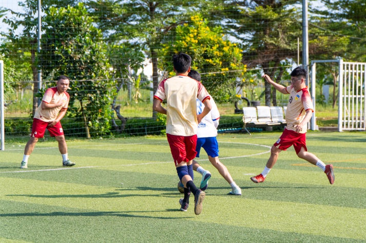 Hơn 480 cầu thủ, 32 đội bóng, 64 trận cầu hấp dẫn tại giải bóng đá giao lưu cựu Tải app 13Win 13WIN13, lãnh đạo Trang Chủ 13Win.com Chính Thức Tặng 88k 140