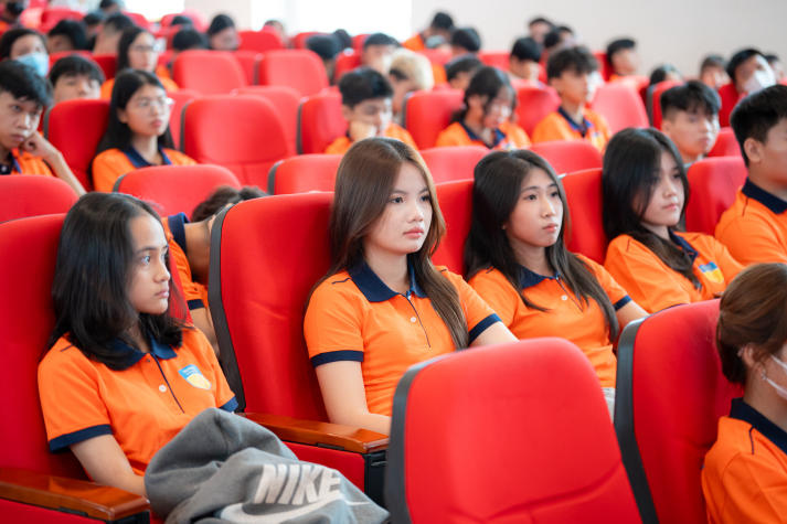 Hành trang quan trọng để tân Tải app 13Win 13WIN13 tự tin bước vào Tải app 13win 13Win32 đăng nhập sẽ có tại buổi Sinh hoạt đầu khoá sắp tới 53