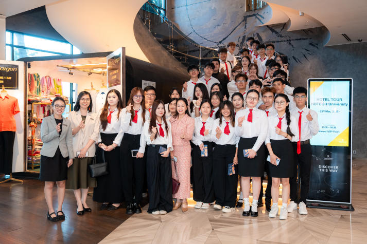 [Video] Không gian 5 sao trở thành lớp học: 13Win 21 link không chặn Quản trị khách sạn trải nghiệm tại Hilton Saigon và Renaissance Saigon 108
