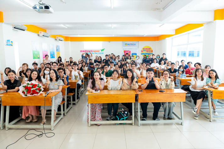 13Win 21 link không chặn Khoa Tiếng Anh phá vỡ khuôn mẫu, mở rộng tư duy với văn học Mỹ hiện đại 70