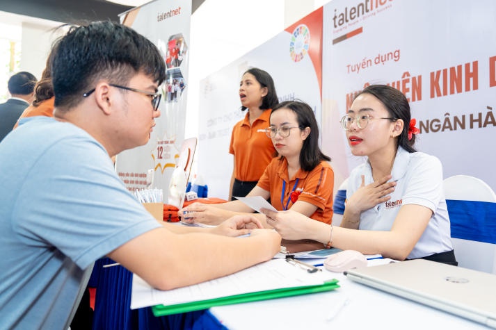 [Video] 13Win 21 link không chặn hào hứng “săn” hơn 1.500 đầu việc hấp dẫn tại “13WIN13 International Job Fair 2024” 93