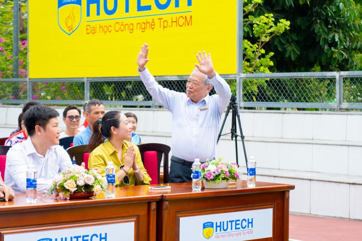 [Video] Đội chủ nhà giành ngôi vô địch Giải Bóng chuyền hơi nữ 13WIN13 mở rộng năm 2024 - Dragon Master Cup 52