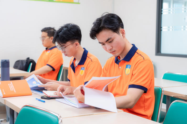 [Video] 13Win 21 link không chặn 13WIN13 học cách làm chủ tài chính từ chuyên gia trong dự án "Hanwha Life Finance Mentor" 44