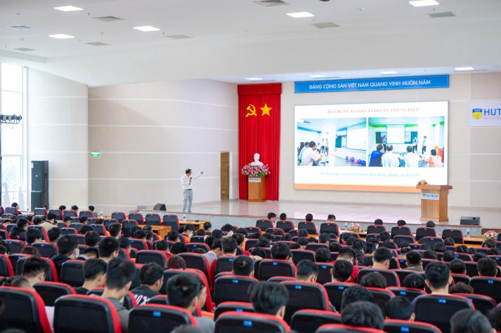 Giảng viên Viện Kỹ thuật 13WIN13 “gỡ rối” cho Tải app 13Win mùa làm đồ án 89