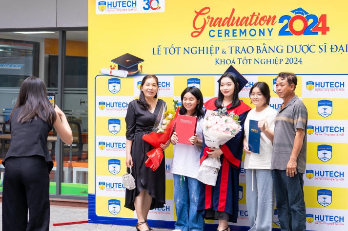 [Video] Khởi đầu mới đầy hứa hẹn cho các Tân Dược sĩ 13WIN13 sau Lễ Trao bằng 13Win13 link đăng nhập 91