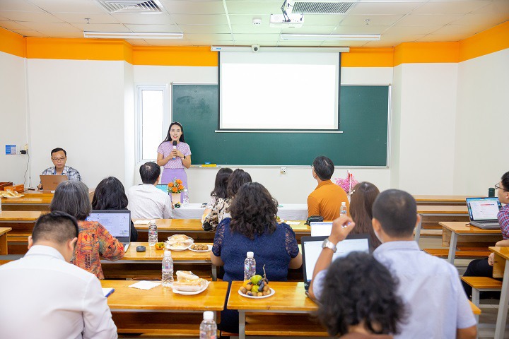 Giảng viên Khoa Tiếng Anh tìm hiểu phương pháp 13Win nhà cái Truy cập link hiệu quả qua Hội thảo 