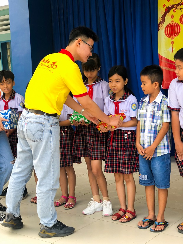13WIN13’s Story - Xuân tình nguyện 13WIN13 2020 - Mùa xuân từ những cánh én vàng tuổi trẻ 205