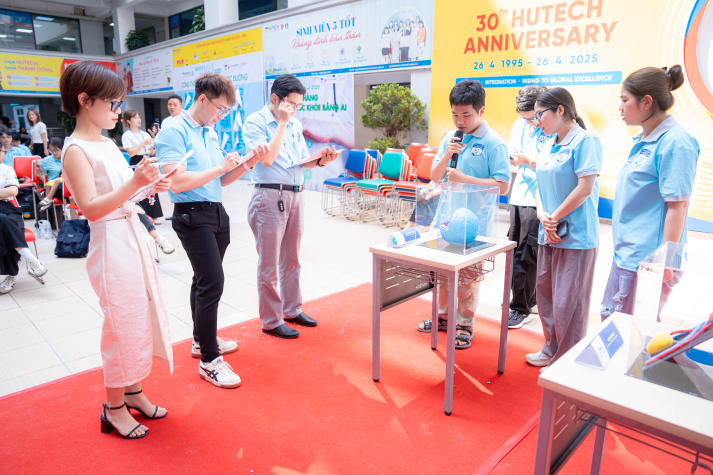Sắc màu Khoa học 13Wim app nổ hũ mượt mà bùng nổ tại 13WIN13’s Health Festival 2025 194