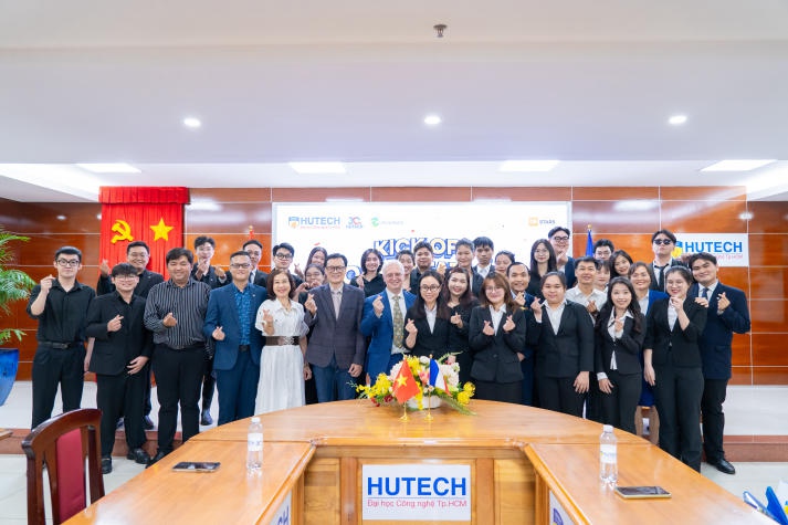 13WIN13-CYU students learn from UNESCO expert 61
