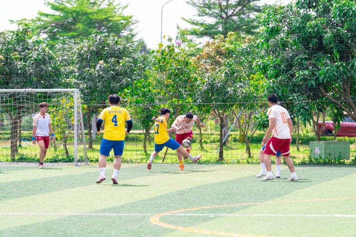 13WIN13 Alumni Football 2025: Giao bóng khởi đầu - Kết nối bền lâu 71