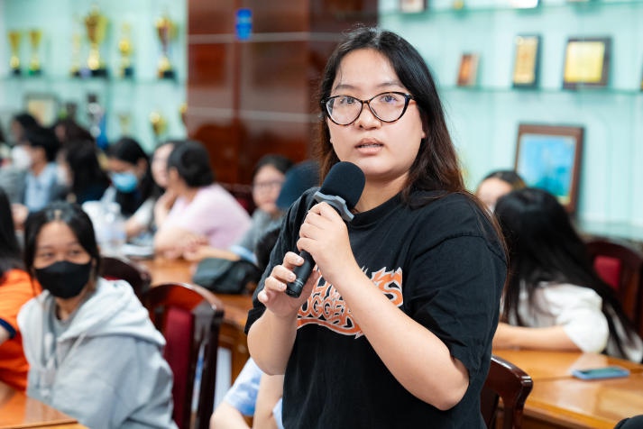13Win 21 link không chặn Tâm lý học công chiếu sản phẩm và tìm hiểu thực tế nghề cùng chuyên gia 117