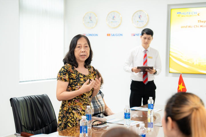 Khoa Tiếng Anh tiếp đón và làm việc cùng Trường Đại học Thepsatri Rajabhat (Thái Lan) 70