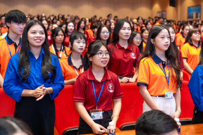 Sôi động, đa sắc màu: Tân Tải app 13Win Www 13Win one trang web chính thức “cháy” hết mình tại Đêm nhạc hội chào năm học mới 133