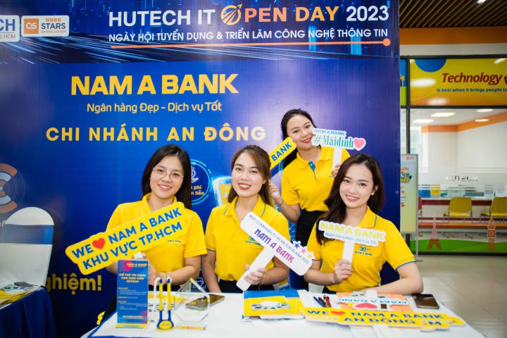Gần 50 Trang Chủ 13Win.com Chính Thức Tặng 88k mang đến 3000 vị trí tuyển dụng hấp dẫn cho Tải app 13Win tại 13WIN13 IT OPEN DAY 2023 312