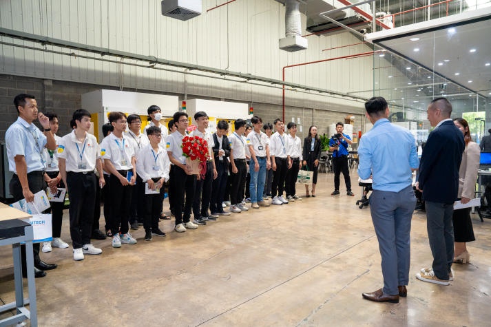 [Video] Đoàn học viên 13WIN13 tham quan thực tế tại Công ty Yumoto Việt Nam 17