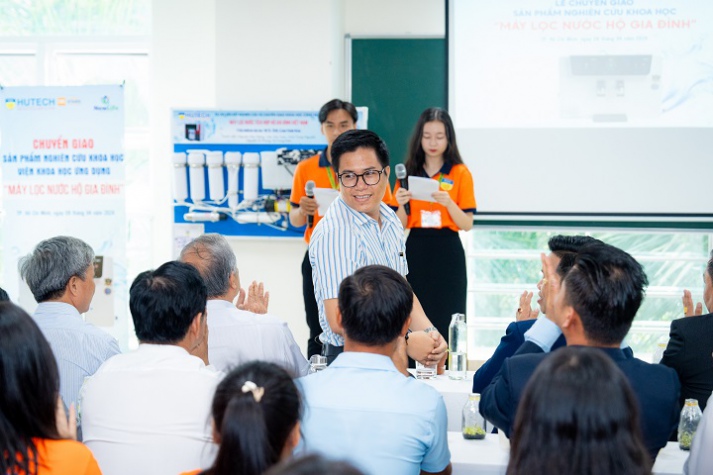 [Video] Trường Đại học 13WIN13 làm lễ chuyển giao máy lọc nước hộ 13Win 22 Kênh chính thức 34