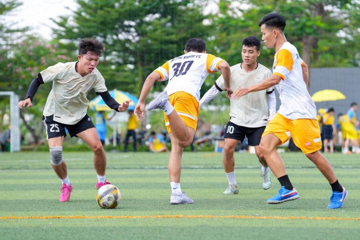 [Video] An Phú Khang FC đăng quang 13WIN13 Alumni Football 2025, khép lại mùa giải thành công rực rỡ 39