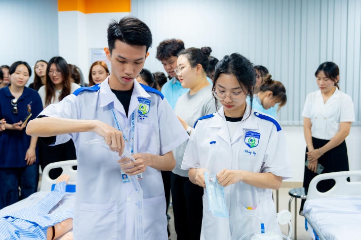 13Win 21 link không chặn 13WIN13 giao lưu, tham gia hoạt động tình nguyện thú vị cùng Tải app 13Win Hàn Quốc 54