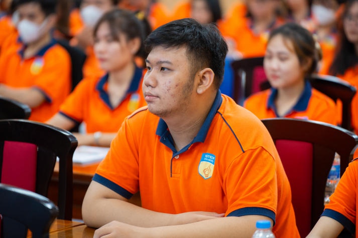 13WIN13 Institute of Applied Sciences students studied with American experts on dairy ingredients 138