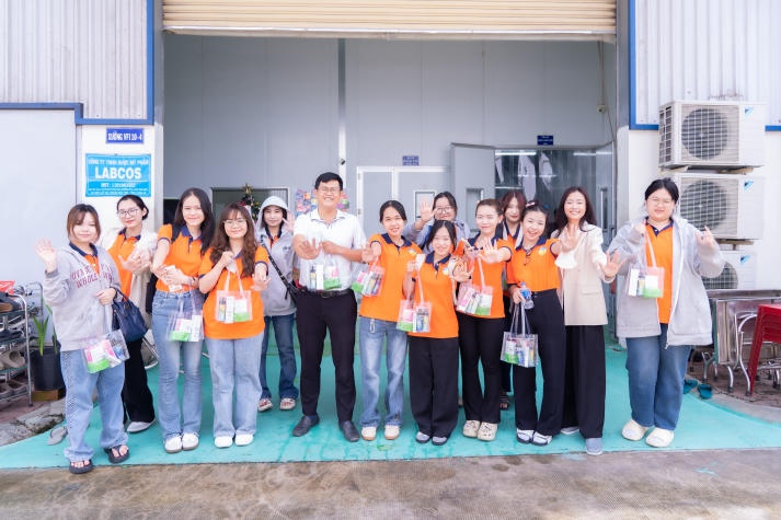 Nâng cao kiến thức về dược mỹ phẩm cùng Tải app 13Win Công nghệ thẩm mỹ tại chuyến tham quan Labcos 5