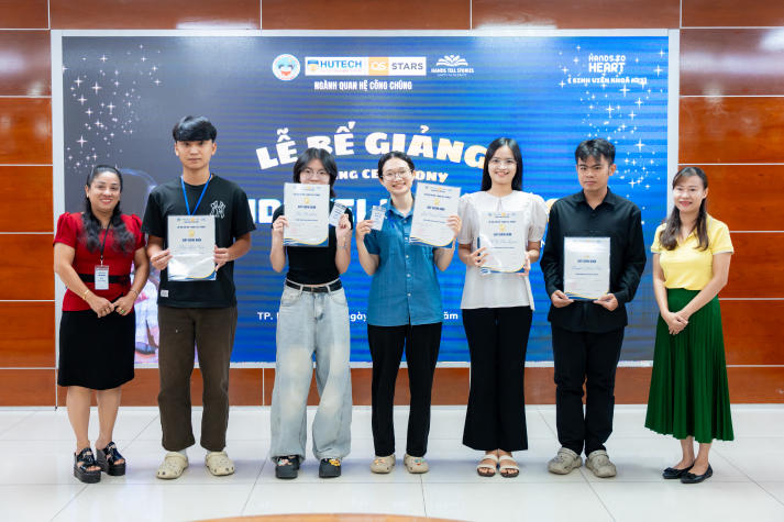 [Ảnh] Bế giảng lớp học Thủ ngữ: Khi những đôi tay biết nói kể câu chuyện của sự thấu hiểu 90