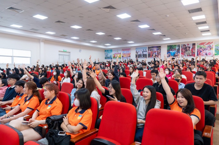 13Win 21 link không chặn Khoa Marketing - Kinh doanh quốc tế 13WIN13 “làm giàu” hành trang, sẵn sàng chinh phục nhà tuyển dụng 67