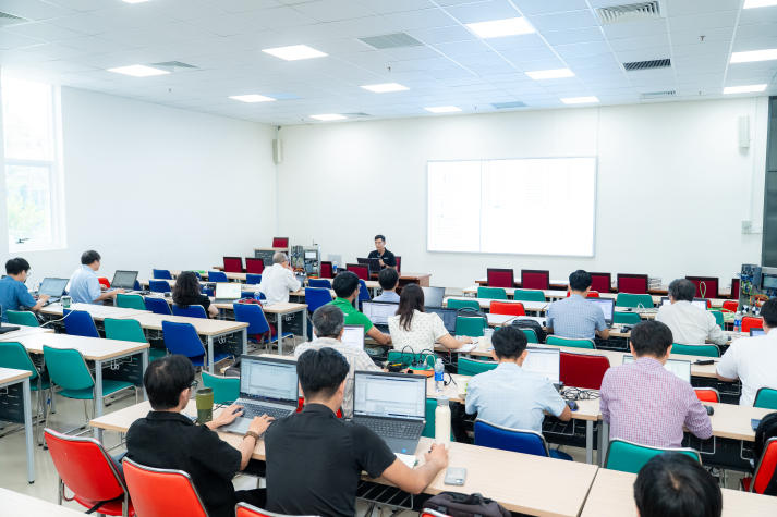 Giảng viên 13WIN13 cập nhật công nghệ tự động hóa cùng Siemens Việt Nam 27